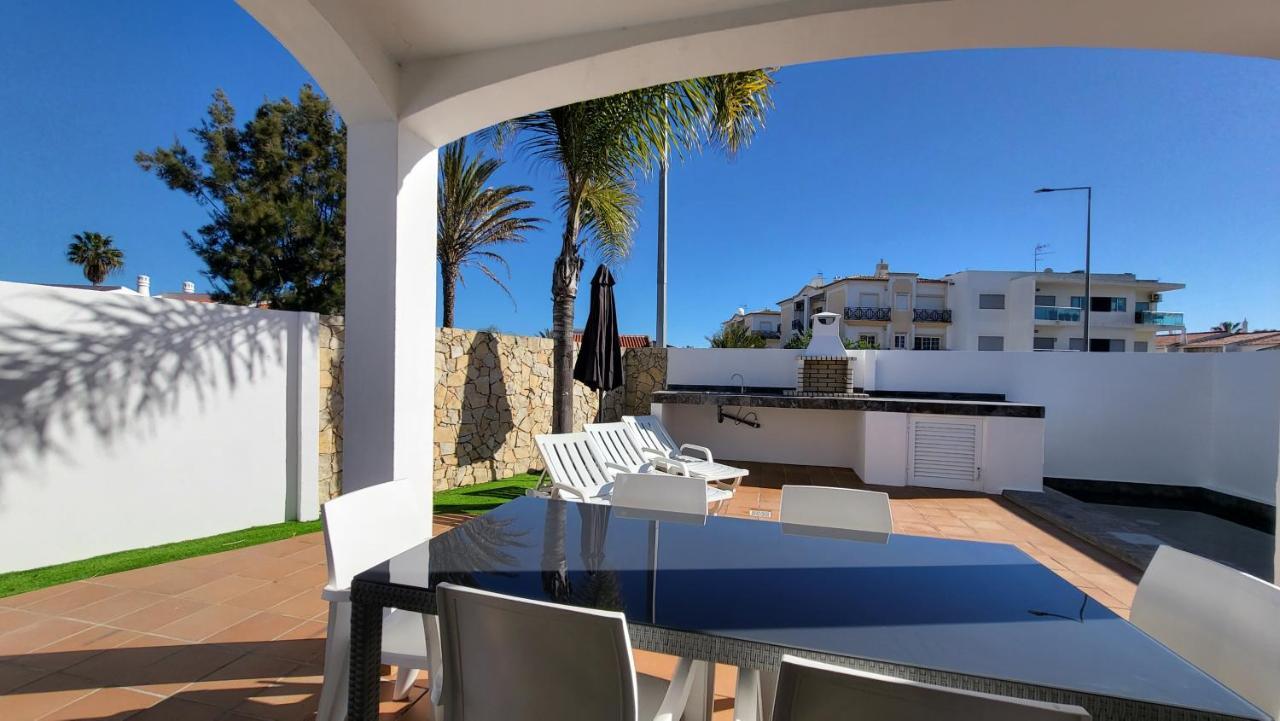 Oura V2 Flores Villa Albufeira